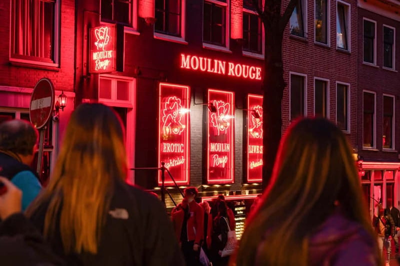 Amsterdam: Red Light District Tour in German/English/Italian - Who Will Appreciate This Tour?