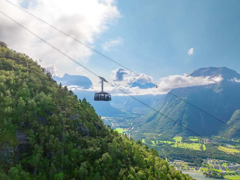 Åndalsnes: Cable Car and Guided Mountain Walk - Guided Hike on Nesaksla: A Mountain with a View
