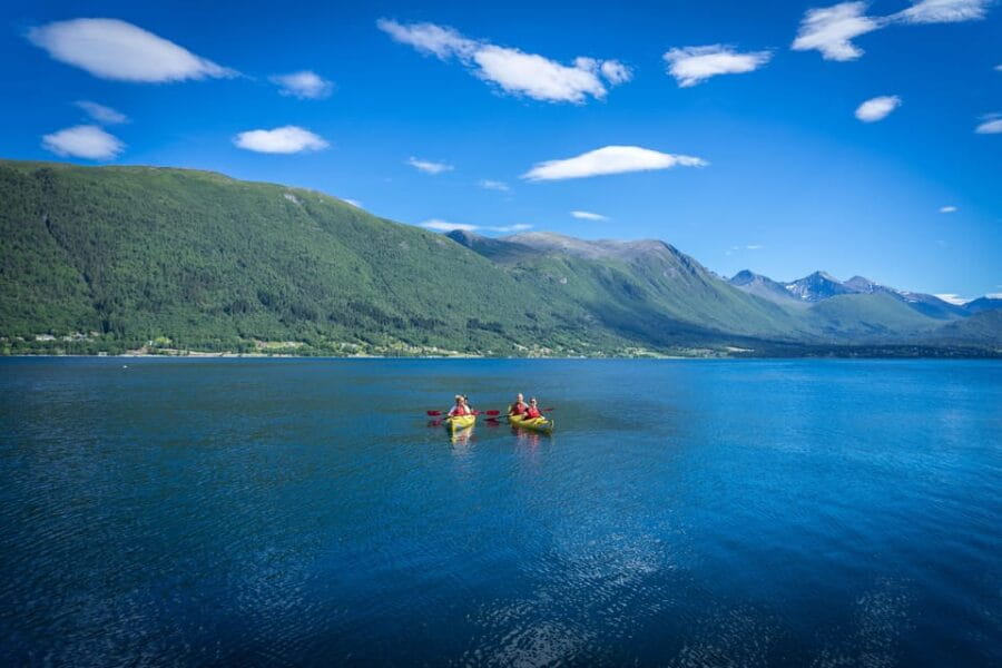 Åndalsnes: Kayaking in Majestic Romsdalsfjord - The Safety Briefing: What You Need to Know