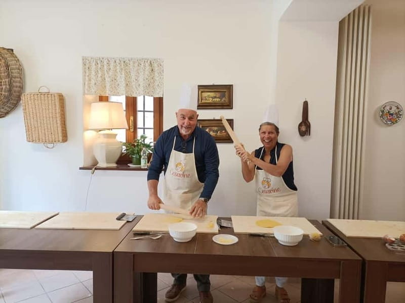 Assisi: Pizza-Making Class in Home-Style Cooking School - Learning to Make Three Different Pizzas