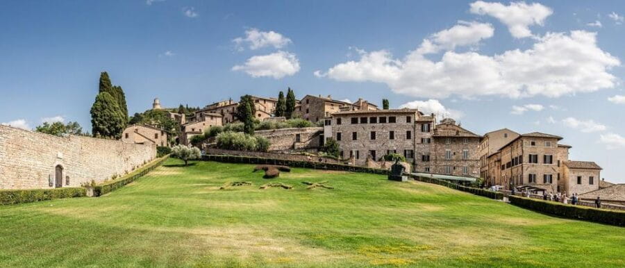 Assisi Walking Tour: Saint Francis and Saint Claire - Who Is This Tour Perfect For?