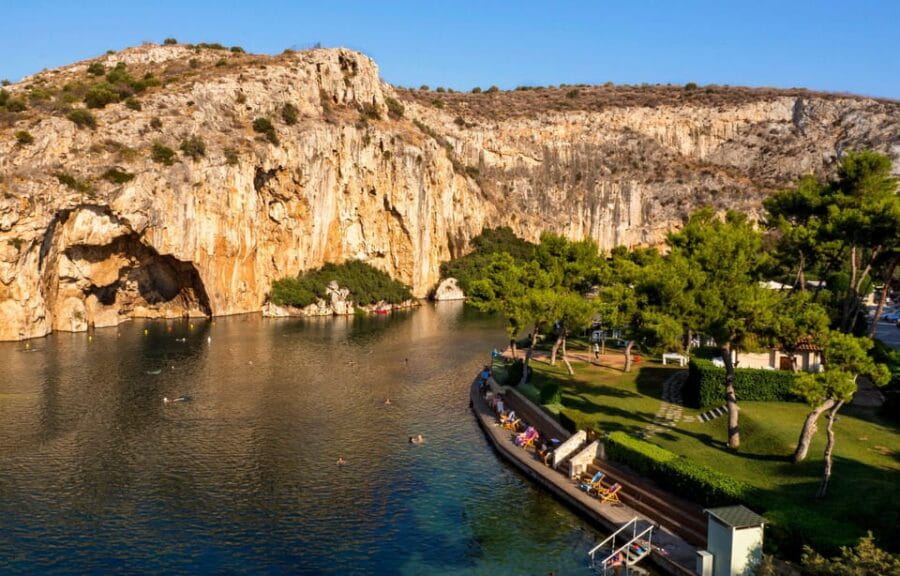 Athens: Anti Jet Lag Tour in Sounio - Private Transfer - Breakfast at a Local Bakery: Greek Delights and Coffee