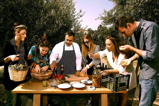 ATHENS OLIVE ESTATE - Olive Oil Workshop with Farm-to-Fork Lunch - Who Is This Tour Best For?