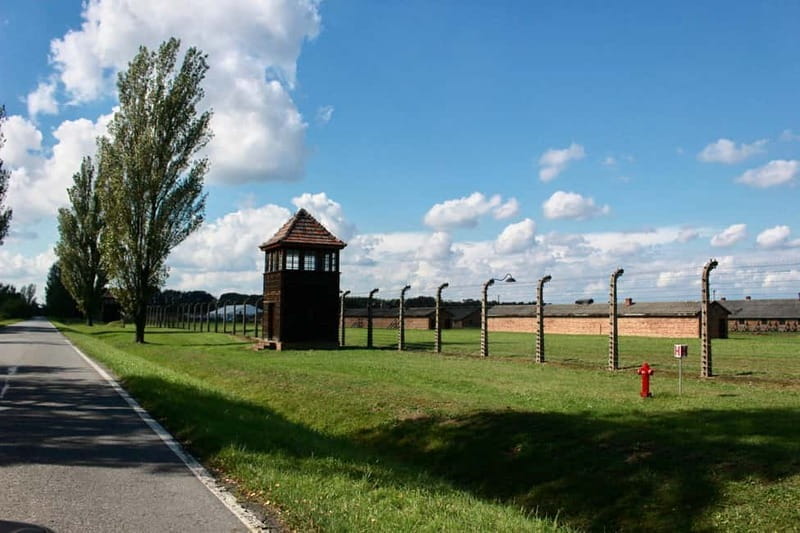 Auschwitz-Birkenau: Guided Tour - Ticket + Transportation - Auschwitz I: The Heart of the Camp