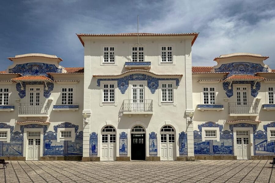 Aveiro: Flexible Walking Tour Starting from Train Station - The Value of This Experience