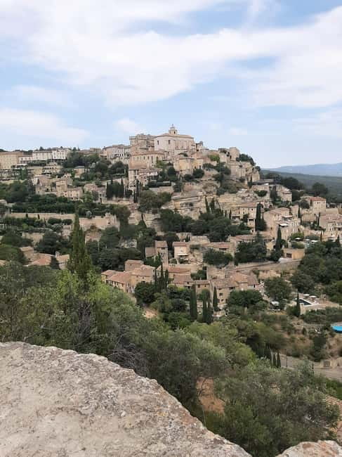 Avignon: Luberon, Gordes, and Roussillon Half-Day Tour - The Route and Its Distinctive Charm
