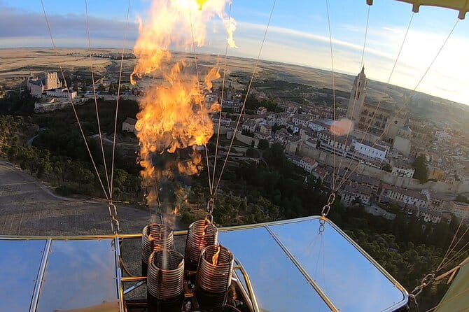 Balloon ride in Segovia with optional transportation from Madrid - What to Expect During Your Flight