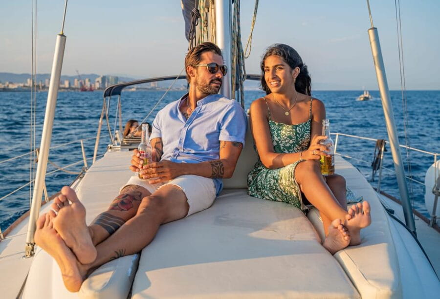 Barcelona: electric bike tour to Montjuic + relaxing sailboat ride - The Sailing and Cava: A Laid-back Finish