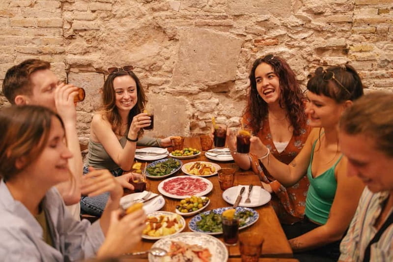 Barcelona: Gastronomic Walking Tour with Tapas Tastings - Exploring El Born: A Neighborhood of Flavor and Heritage