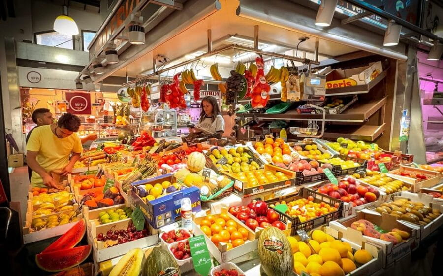 Barcelona: Paella Maestro Market Tour & Sangria & Tapas - An In-Depth Look at the Paella Maestro Experience