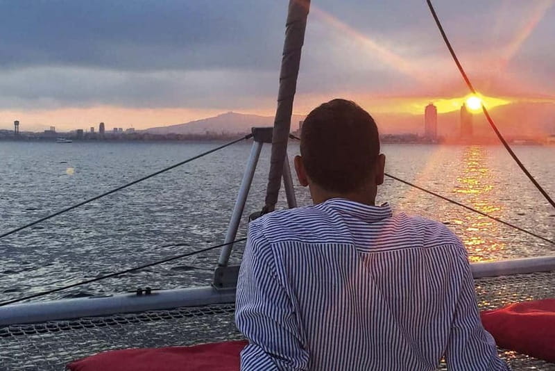 Barcelona: Premium Shared Sunset Cruise (Drinks & Snacks) - Navigating the Logistics and Value