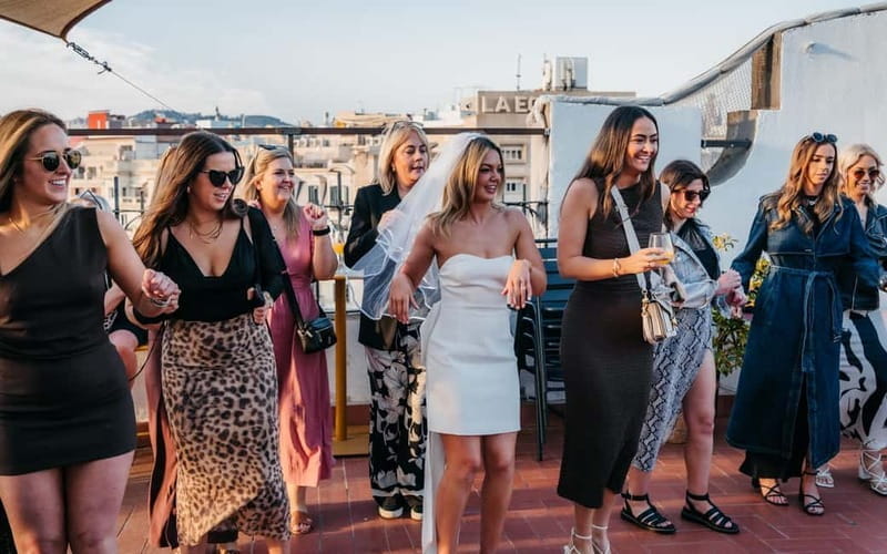 Barcelona: Rooftop Salsa Class with Bottomless Sangria - The Itinerary: Breaking Down the Experience