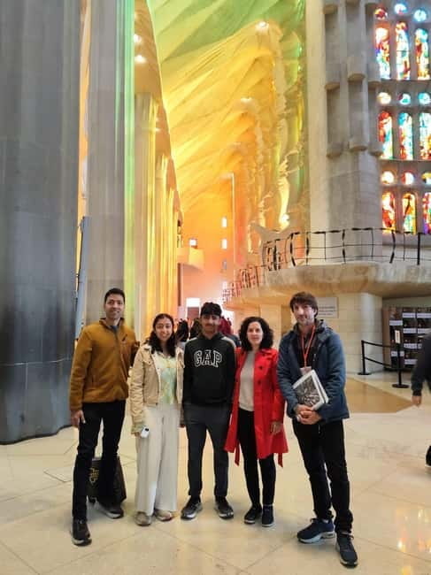 Barcelona: Sagrada Familia Skip-the-line Tour with Guide - The Sagrada Familia Museum: Bringing the Past to Life