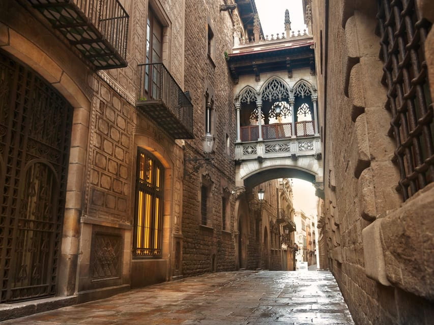 Barcelona: Sensations Tour of the city - Practical Details and What to Expect