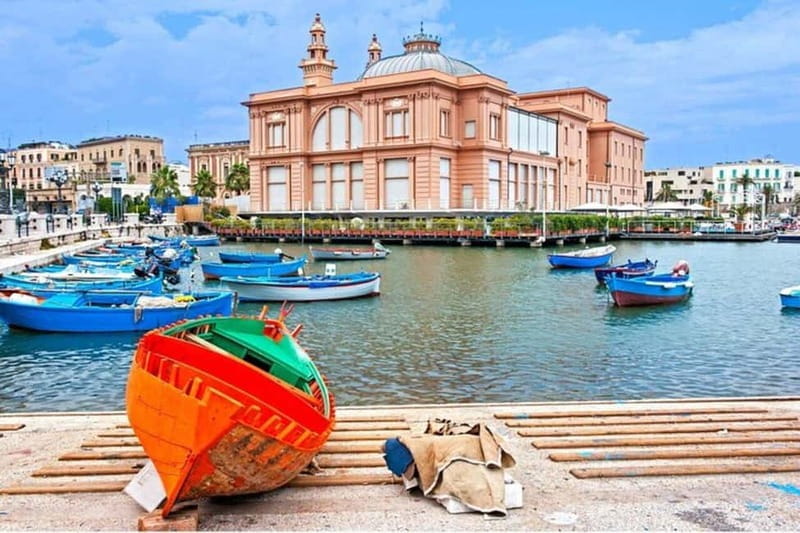 Bari : Must-see attractions Walking Tour - Price and Logistics: Is It Worth It?