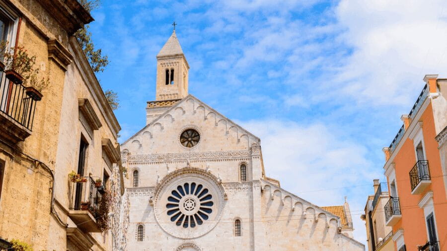 Bari: Street Food Walking Tour with Wine Tasting - The Route and the Stops: What You’ll Love