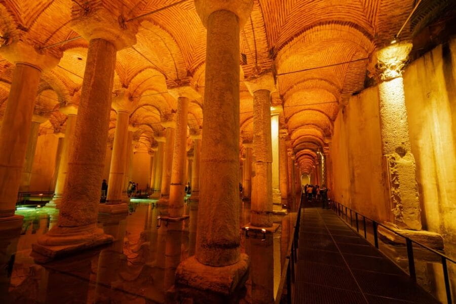 Basilica Cistern Guided Tour & Skip the Line Ticket - The Guided Tour: Making Sense of the Shadows and Columns