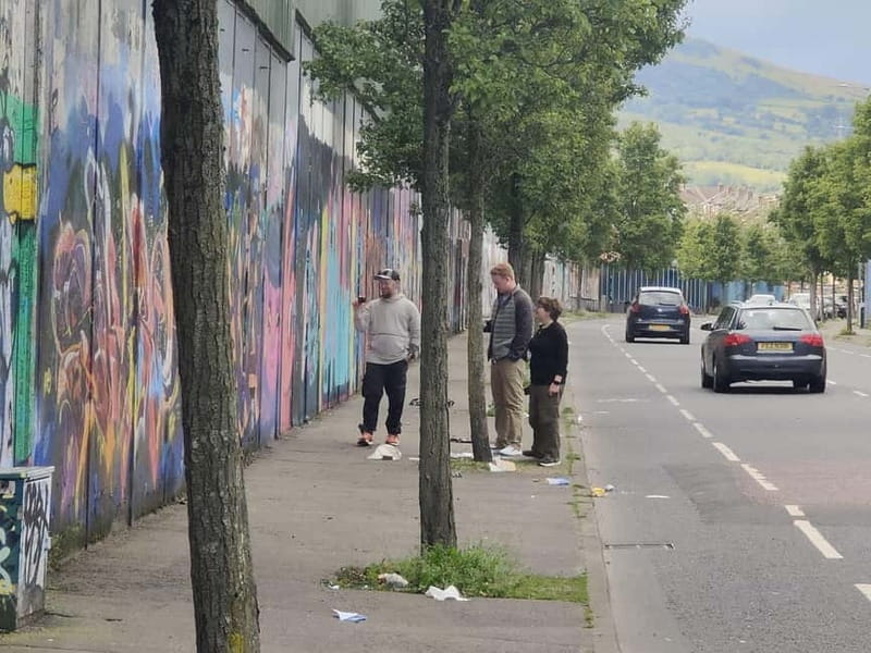 Belfast City and the Peace Walls Half-Day Tour - Exploring Belfast’s Heart and Divisions