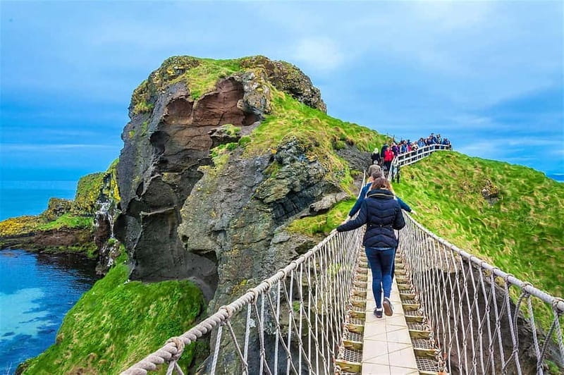 Belfast: Giant's Causeway Tour and 2-Day Open Top-Bus Tour - The Belfast City and Culture Experience: Days 2-3 on the Hop-On Hop-Off Bus