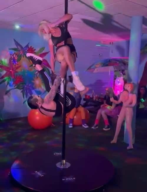 Belfast Pole Dancing Class in City Centre (Perfect for Hens) - The Value of the Belfast Pole Dancing Class