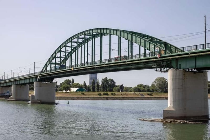 Belgrade : Old Town Walking Tour With A Guide - Discovering Belgrade’s Old Town: A walk through history and local life