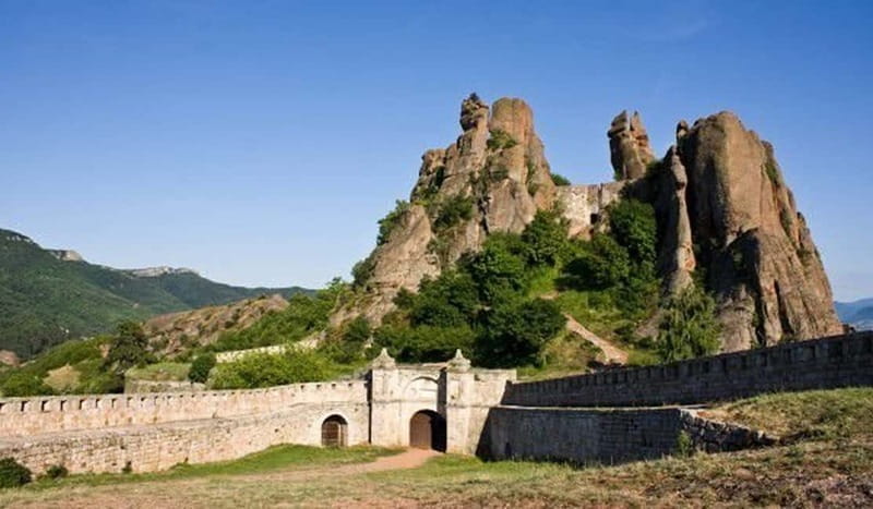 Belogradchik Rocks and Fortress from Sofia - Discovering Belogradchik Fortress