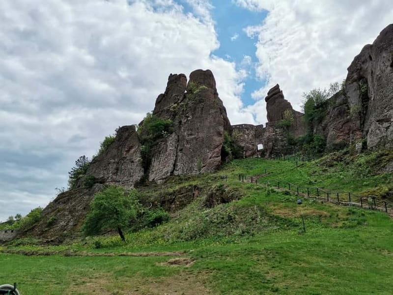 Belogradchik Rocks & Venetsa Cave Day Trip from Sofia - Transportation and Group Size