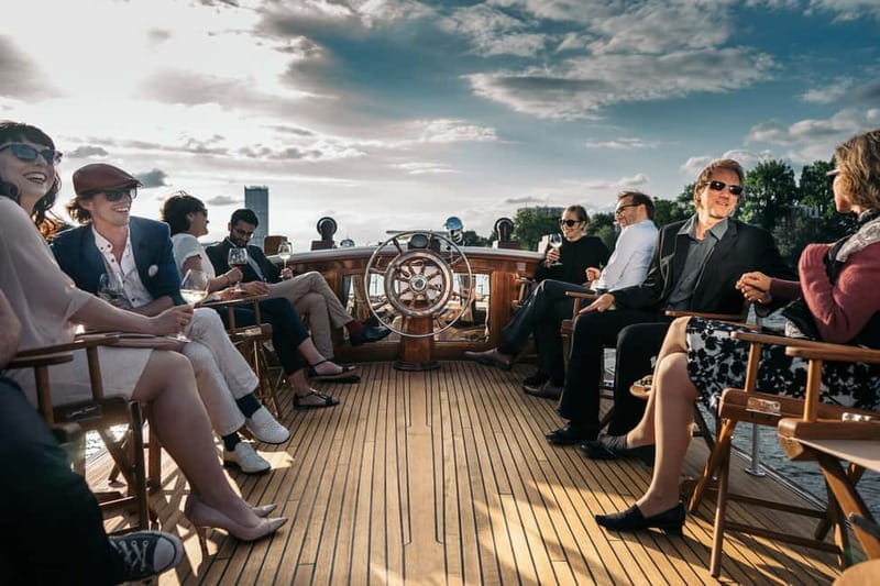 Berlin: Evening Yacht Cruise with Aperitif - Why the Views and Atmosphere Make This a Special Experience