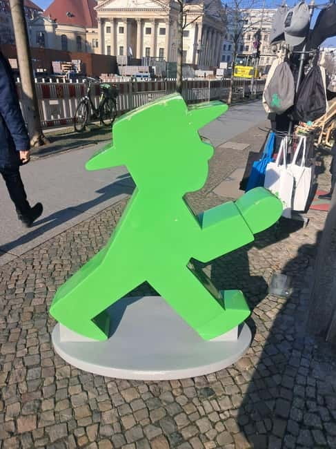 Berlin: Historical Highlights Half-Day Walking Tour - The Heart of Power: Reichstag and Brandenburg Gate