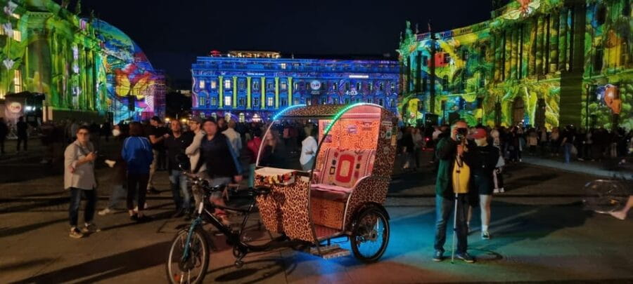 Berlin Rickshaw Tour -2 hours & hotel pickup - groups up to 16 people - Who Will Love This Tour?
