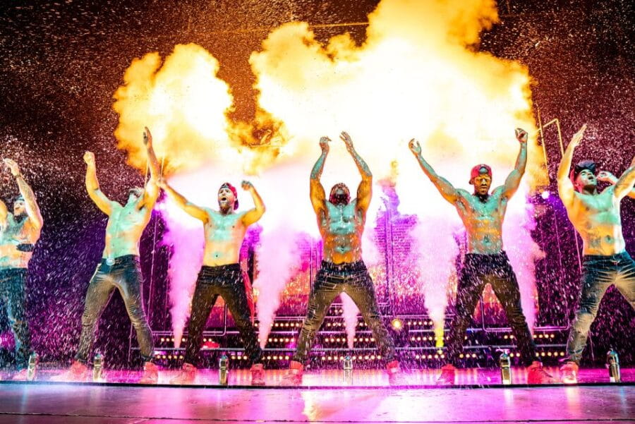 Berlin: SIXX PAXX Theater Show - FAQs