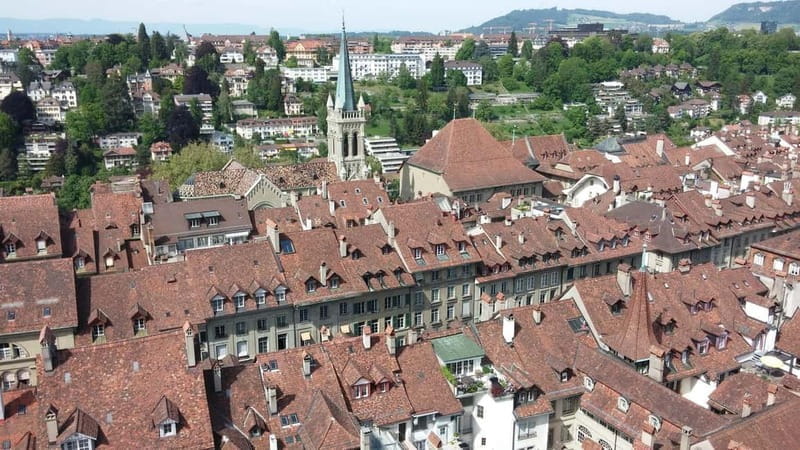 Bern: Political Walking Tour with a Diplomat - The Value of a Private, Customizable Tour