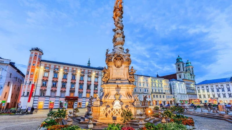 Best of Linz: Private Walking Tour with a Local - Exploring the Old Town’s Hidden Corners
