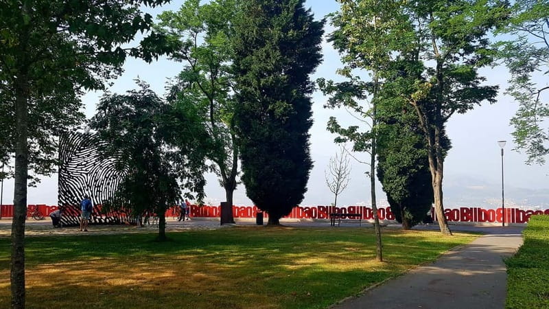 Bilbao Walking Tour and cable car in spanish - The Value and Practicalities of the Tour