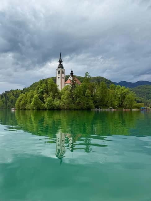 Bled: Lake Bled Guided Walking Tour with Cream Cake - The Itinerary: What to Expect from Start to Finish