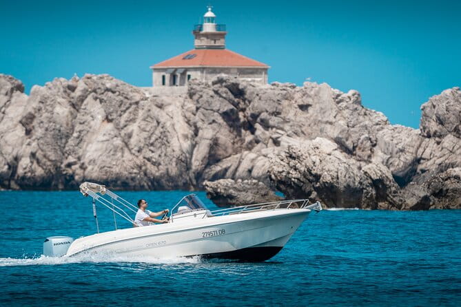 BLUE CAVE & ELAPHITI ISLANDS 4 HOURS ALL INCLUSIVE boat tour - The Sum Up