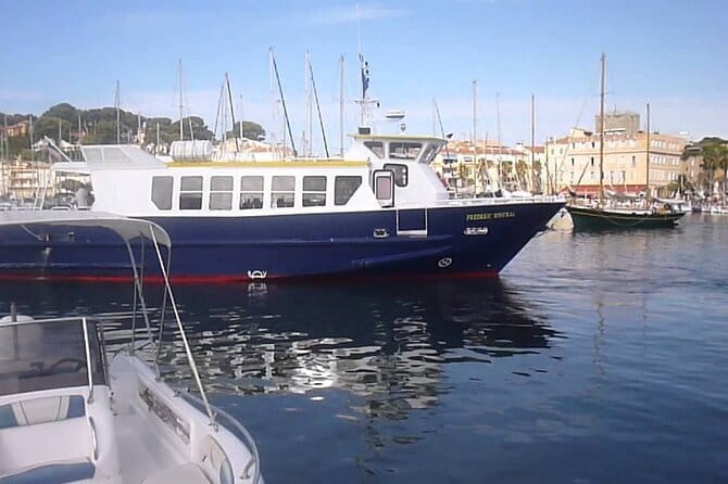 Boat to paradisiac island & electric bike tour from Sanary port - The Hidden Beaches and Coves