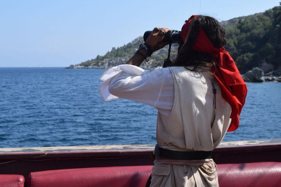 Bodrum: Pirate Boat Cruise with Lunch and Drinks - Black Island: The Hot Springs and Mud Baths
