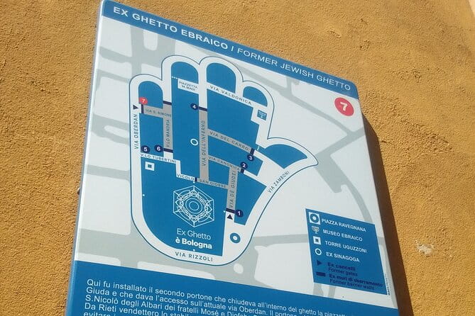 Bologna : a walk into history - The Experience and Guides