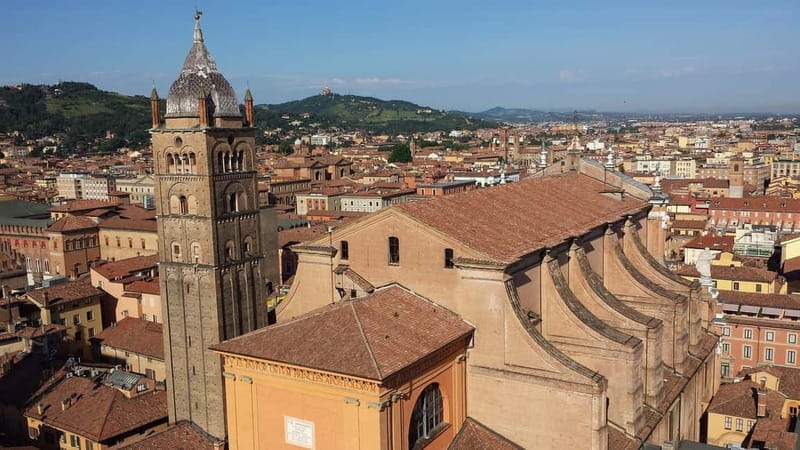 Bologna: Churches and Cathedrals Walking Tour - Practical Considerations and Tips