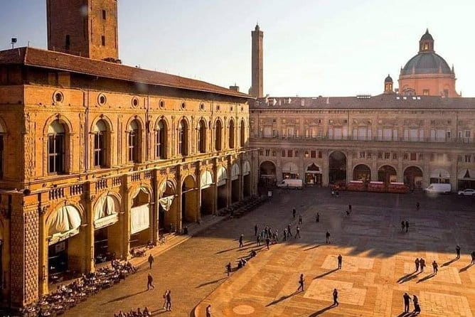 Bologna Food & Cultural Walking Tour - Stepping into the Past at the Archiginnasio