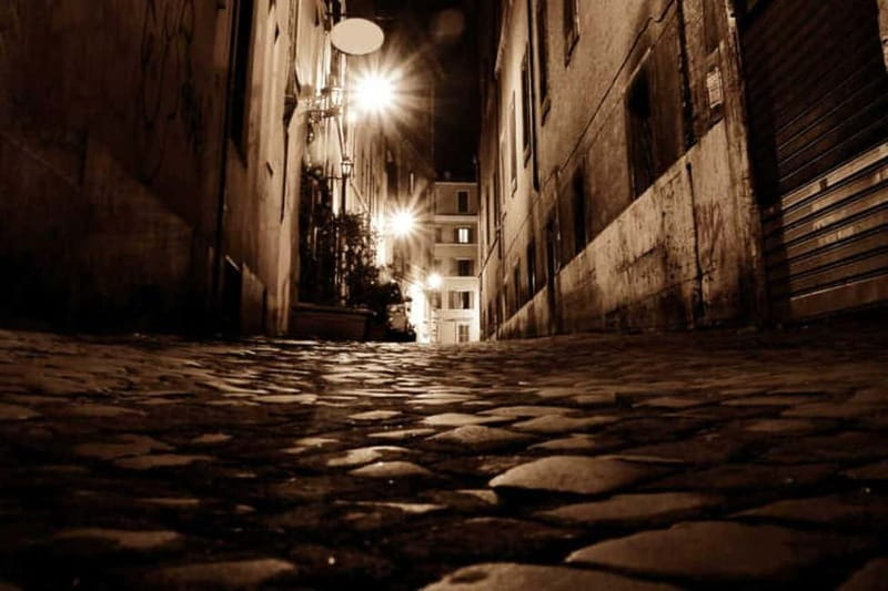 Bordeaux: Dark History and Macabre Walking Tour - The Itinerary: What You’ll See and Hear