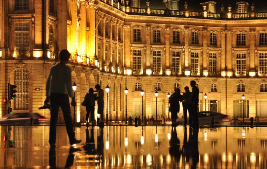 Bordeaux: Exclusive Private Guided Walking Tour - Key Stops and Sights