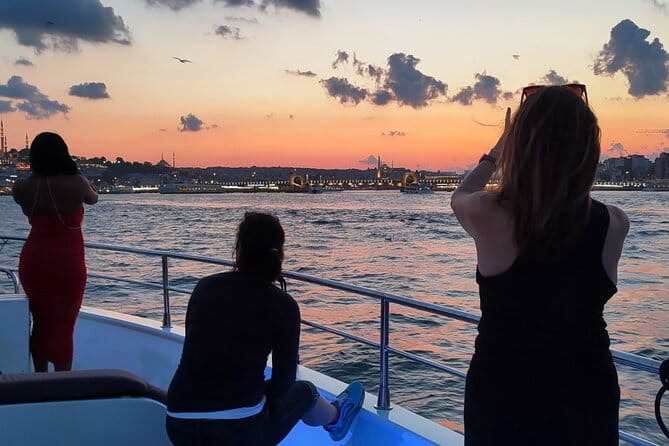 Bosphorus Sunset Cruise on Deluxe Yacht in Istanbul - FAQ