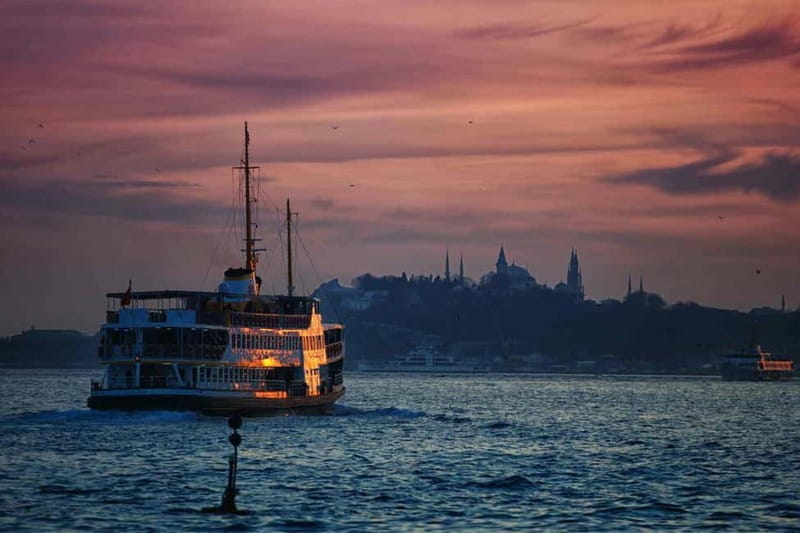 Bosphorus: Sunset Yacht Cruise with Guide, Snacks and Wine - Logistics and Practical Tips