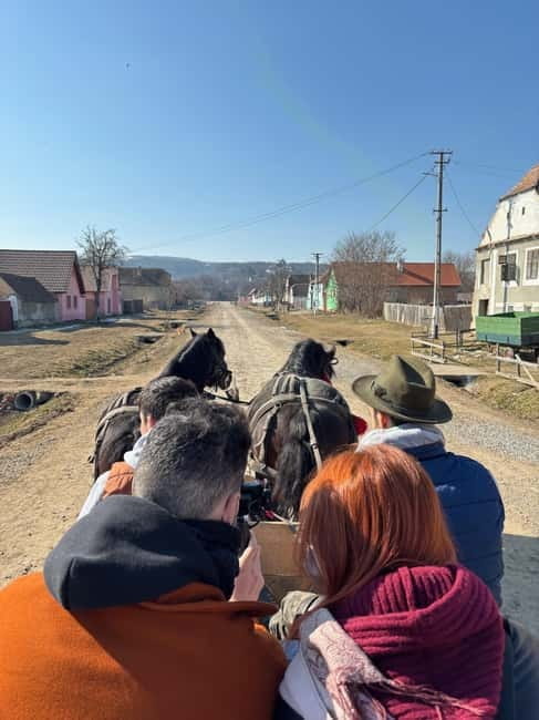 Brasov: Crafts, History & Cuisine of Transylvania Experience - Scenic Carriage Ride: Rural Charm and Breathtaking Views