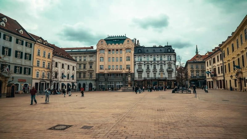 Bratislava and Budapest, two capitals in one day - What Makes This Tour a Good Value