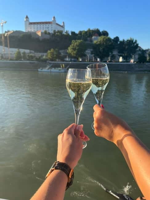 Bratislava: Panorama Cruise with Unlimited Prosecco - Price and Practical Tips