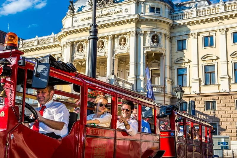 Bratislava: Sightseeing Bus Tour - Who Should Book This Tour?