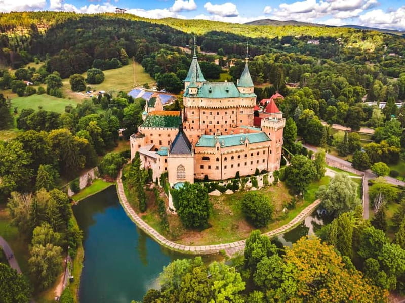 Bratislava: Slovakia Castles, Wine, Legends & Mountains Tour - Who Should Consider This Tour?